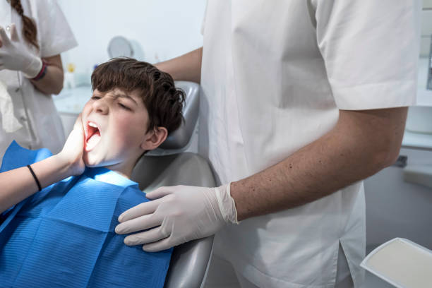 Best Emergency Gum Treatment in Sandwich, IL